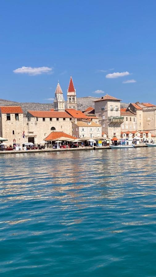 Town House In The Centre Of Historic Trogir Villa Exterior foto